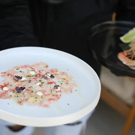 Avenue Hotell Ksamil