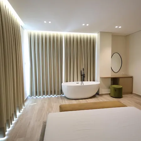 Avenue 4*