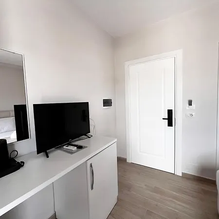Avenue 4*