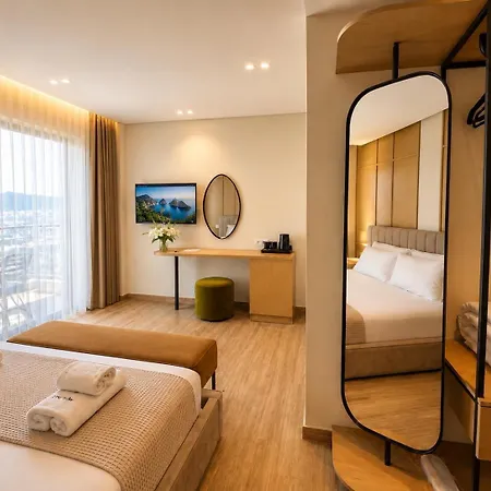 Avenue Ξενοδοχείο 4*