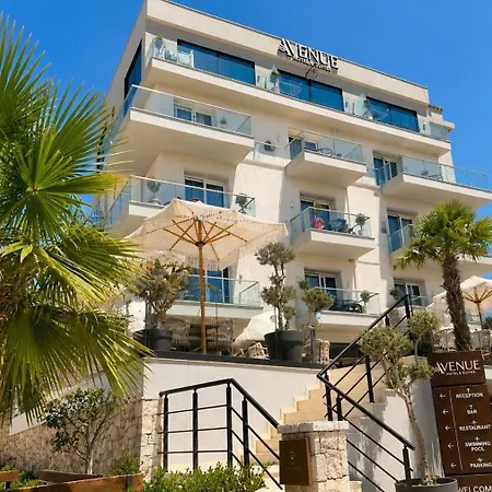 Ξενοδοχείο Avenue 4*